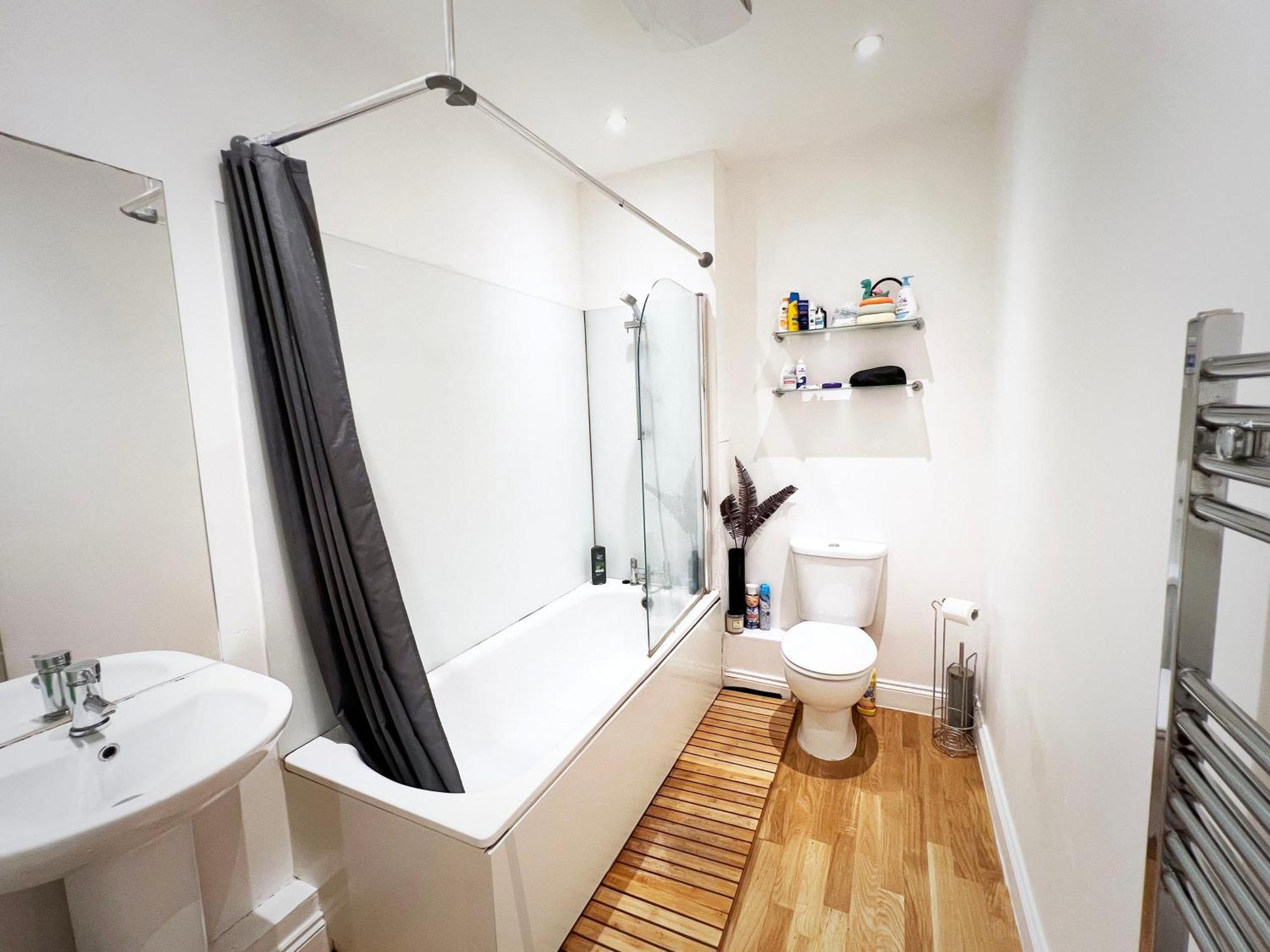 Bedroom 2, Queens Road Londra Exterior foto